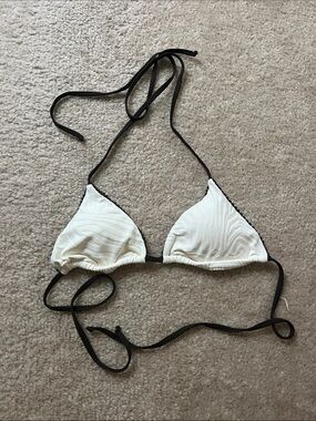 Dippin daisys small Women’s Cream Triangle Bikini Top with Black Trim
